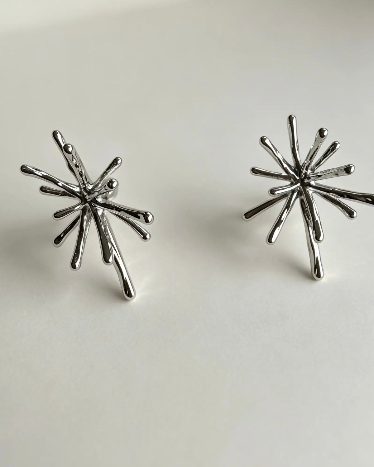 Caravanas DUBLÍN PLATA · caravanas de AMA, detalle 2